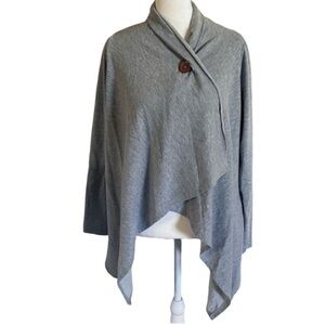 Bobeau Gray Women's Sweater with Button Detail. Size S.